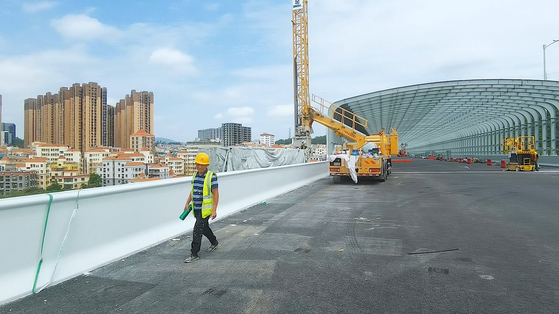 公路桥梁防护栏防腐防护工程辊涂工艺 广田涂料路桥防护体系一体化